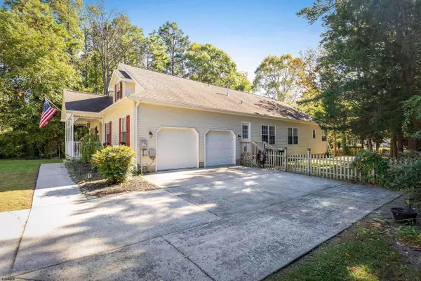 722 Grist Mill, Smithville, NJ 08205