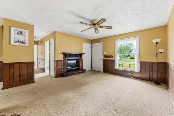 417 Oakland Ave, Egg Harbor Township, NJ 08234