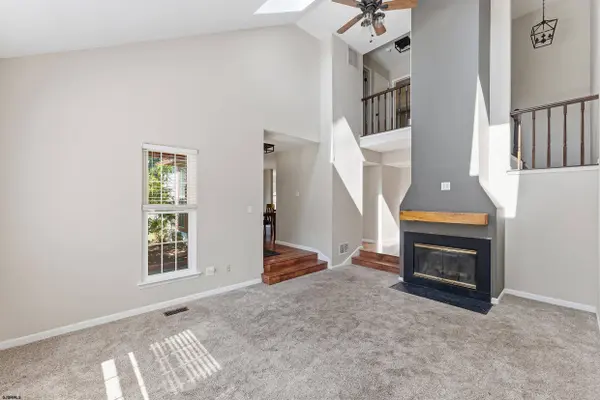 718 E Cooper Ferry, Smithville, NJ 08205