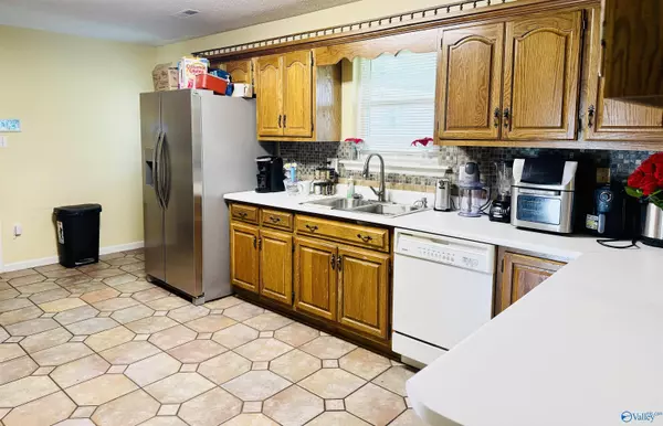 3315 Wheat Avenue SW, Decatur, AL 35603