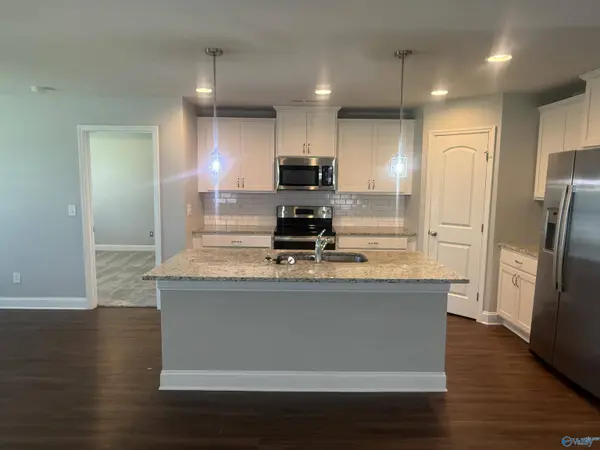 179 Cherry Laurel Drive, Hazel Green, AL 35750