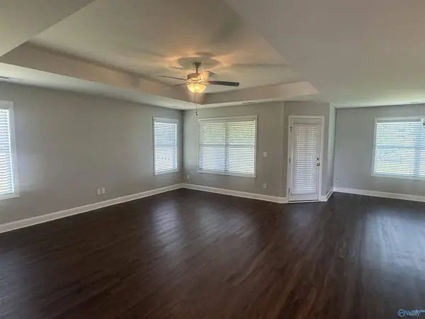 179 Cherry Laurel Drive, Hazel Green, AL 35750