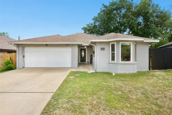 903 Saunders DR, Round Rock, TX 78664