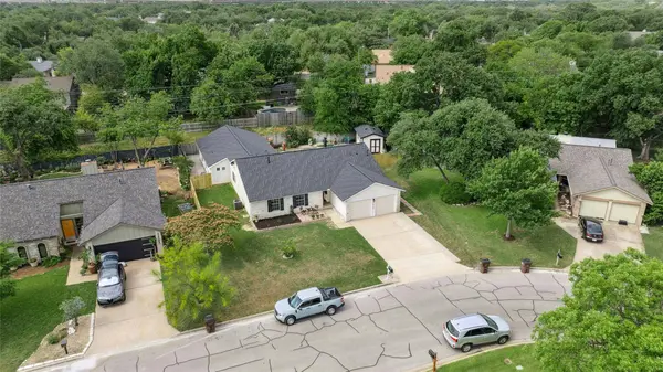 2627 Oak Meadow DR, Round Rock, TX 78681