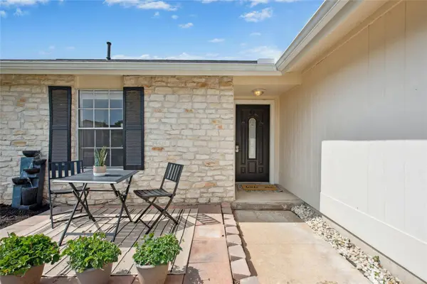 2627 Oak Meadow DR, Round Rock, TX 78681