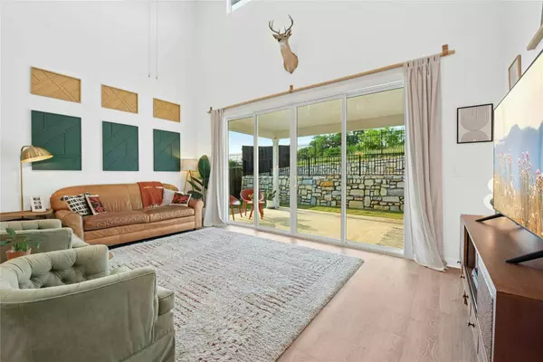 1844 Flying Horseshoe BND, Georgetown, TX 78628