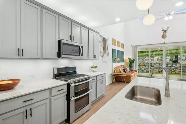 1844 Flying Horseshoe BND, Georgetown, TX 78628