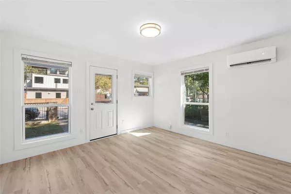 1507 Holly ST #A, Austin, TX 78702