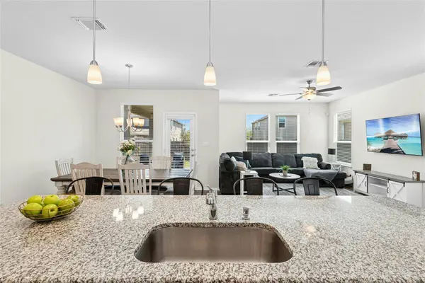 1124 Aronia LN, Georgetown, TX 78626