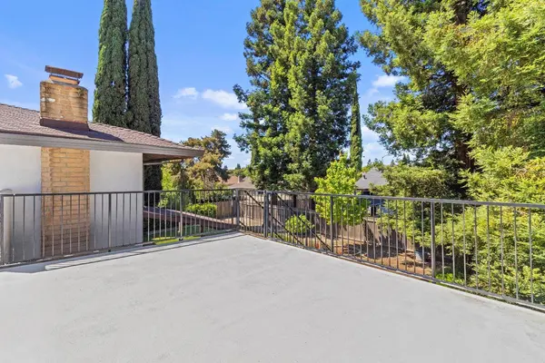 1588 E Caroleigh WAY, Yuba City, CA 95993