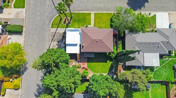 1588 E Caroleigh WAY, Yuba City, CA 95993