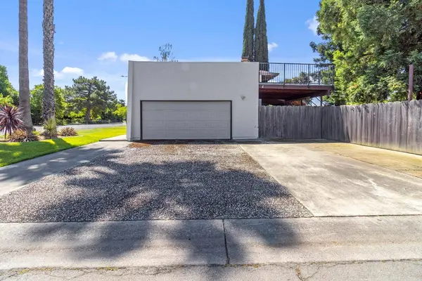 1588 E Caroleigh WAY, Yuba City, CA 95993