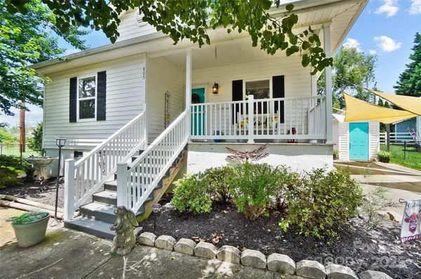 805 Caldwell ST, Belmont, NC 28012