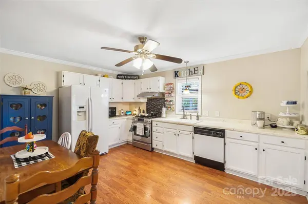 805 Caldwell ST, Belmont, NC 28012