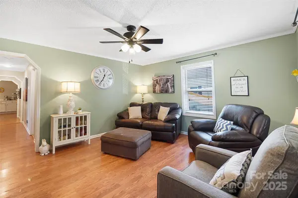 805 Caldwell ST, Belmont, NC 28012