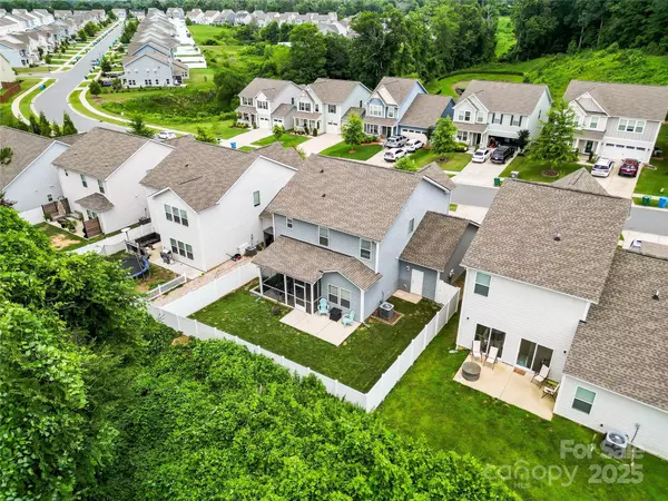 5069 Thomasville DR, Belmont, NC 28012