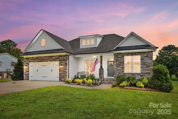 102 Royal AVE, Albemarle, NC 28001