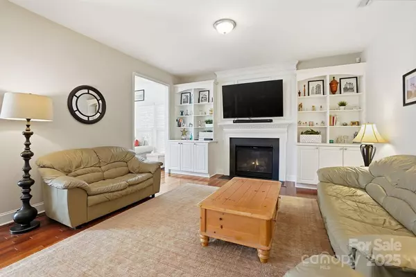 6525 Heath Glen DR, Mint Hill, NC 28227