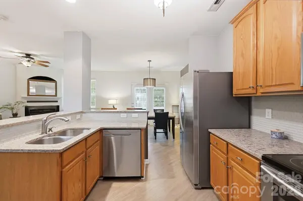 17067 Commons Creek DR, Charlotte, NC 28277