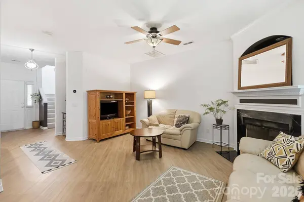 17067 Commons Creek DR, Charlotte, NC 28277