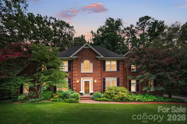 1006 Waterview LN