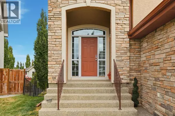 166 Cranridge Terrace SE, Calgary, AB T3M0H9