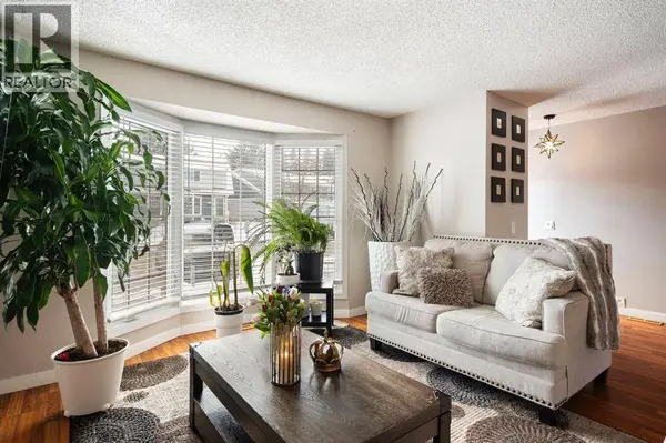 89 bermuda Lane NW, Calgary, AB T3K2H3