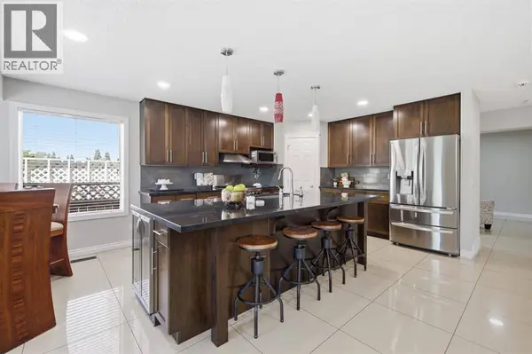 331 MILLVIEW Bay SW, Calgary, AB T2Y3Y1