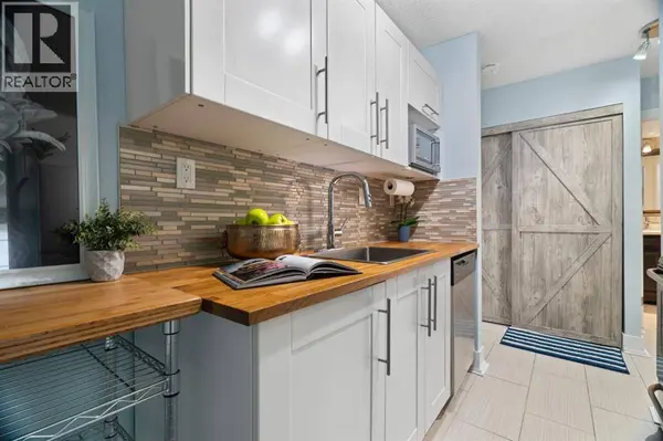4, 930 Royal Avenue SW, Calgary, AB T2T0L5