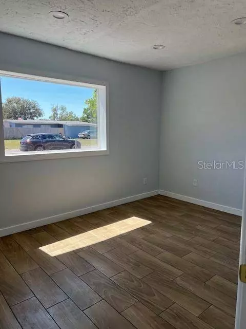 2404 LEHIGH AVE, Bradenton, FL 34207