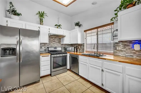 7183 Nordic Lights Dr, Las Vegas, NV 89119-0333