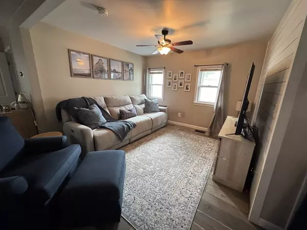 39 Bay View Ave, Winthrop, MA 02152