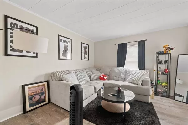 45 River St, Southbridge, MA 01550