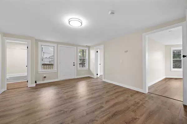 45 River St, Southbridge, MA 01550