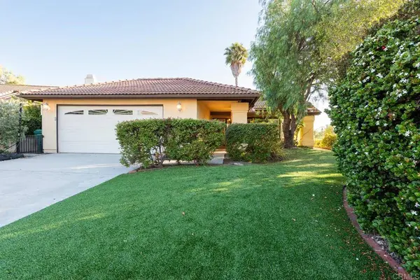 11705 Via Medanos, San Diego, CA 92128