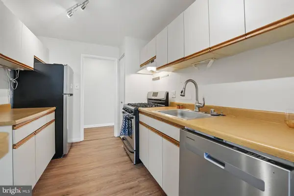 7609 LEE HWY #304, Falls Church, VA 22042