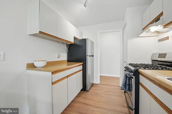 7609 LEE HWY #304, Falls Church, VA 22042