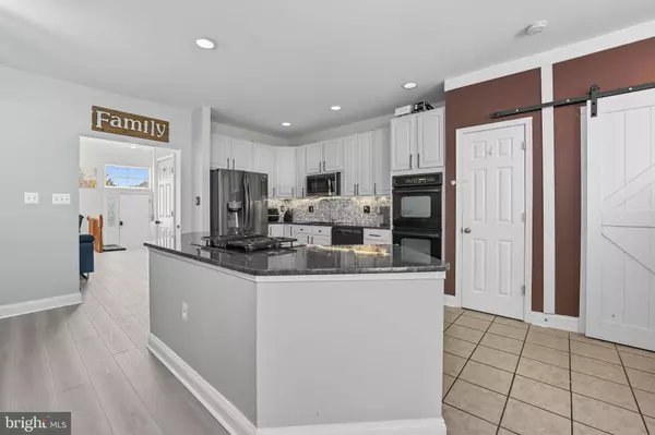 676 MCLEARY SQ SE, Leesburg, VA 20175