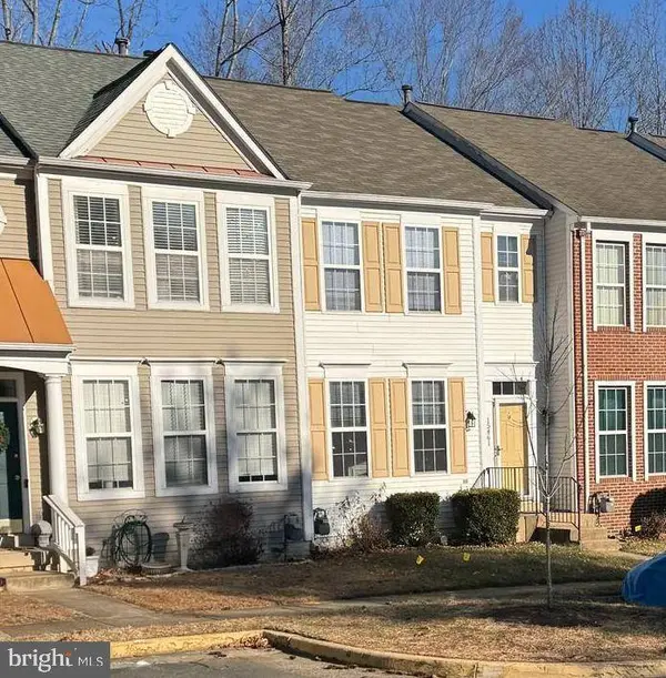 15461 PORT WASHINGTON CT, Dumfries, VA 22025