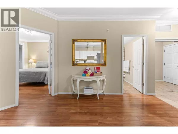 1088 Sunset DR #440, Kelowna, BC V1Y9W1