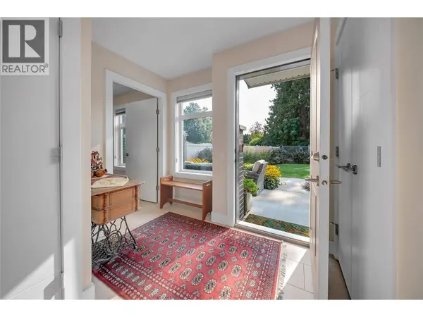 1102 Cameron AVE #32, Kelowna, BC V1Y0B2
