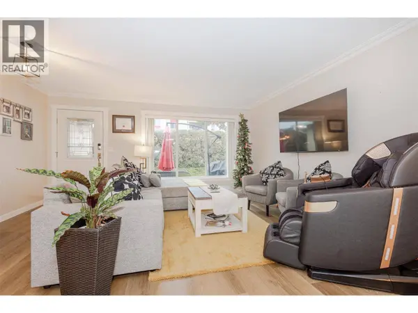 205 Gerstmar RD #1, Kelowna, BC V1X4A6
