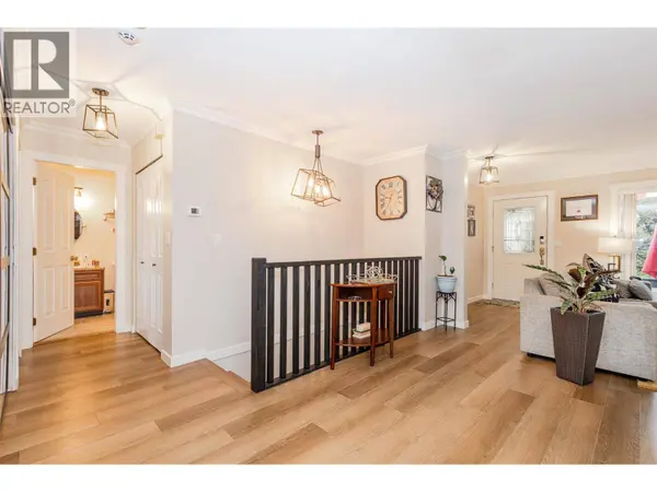 205 Gerstmar RD #1, Kelowna, BC V1X4A6