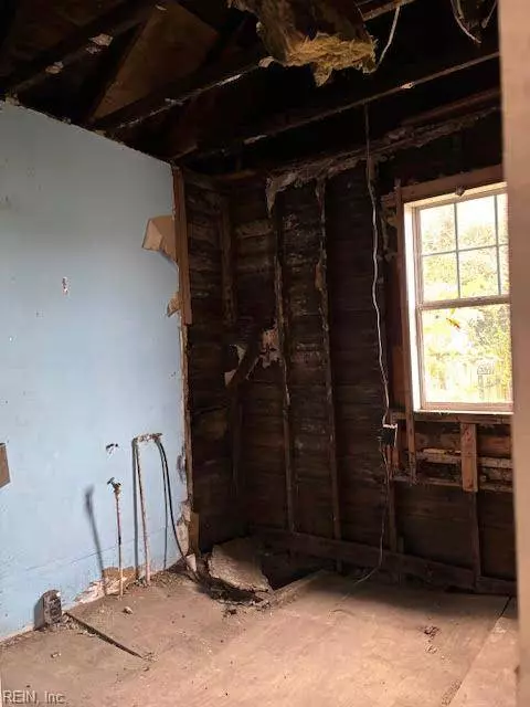 626 42nd ST, Newport News, VA 23607