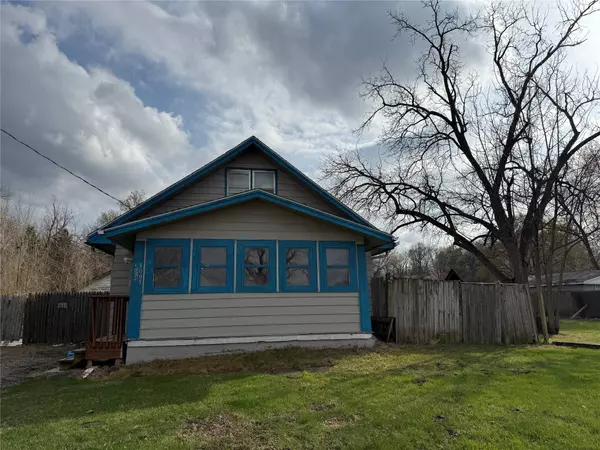 1005 Gratis Avenue, Des Moines, IA 50315