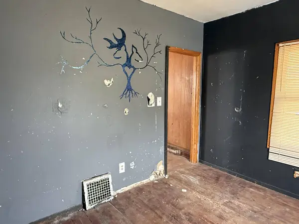 656 N Cedar ST, Monticello, IA 52310