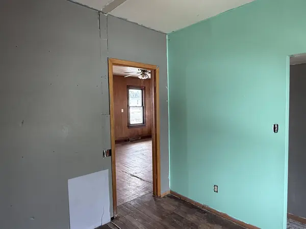 656 N Cedar ST, Monticello, IA 52310