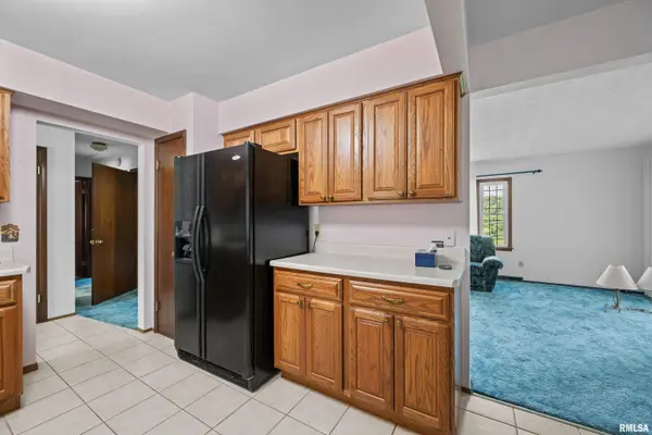 2819 PACIFIC ST, Davenport, IA 52804