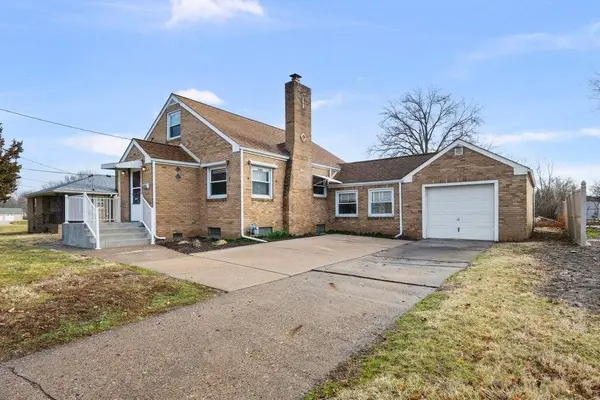 3049 38th ST, Rock Island, IL 61201