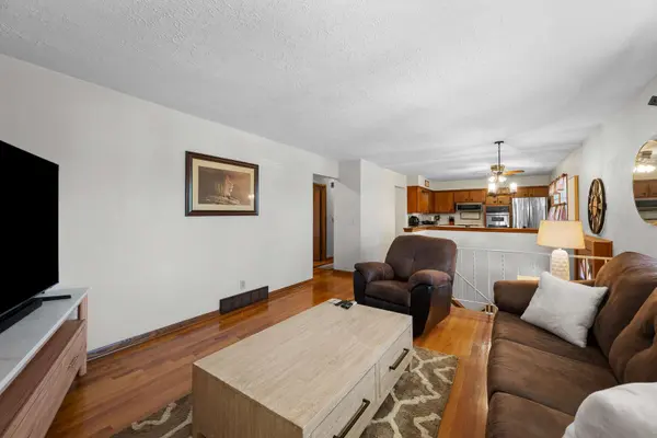 3232 W 13th ST, Davenport, IA 52804